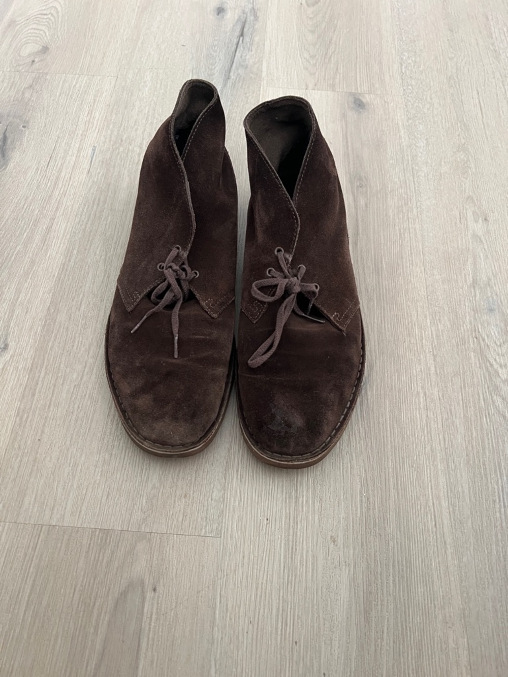 Men's Clarks Brown Suede Chukka Boots - Classic Desert Style